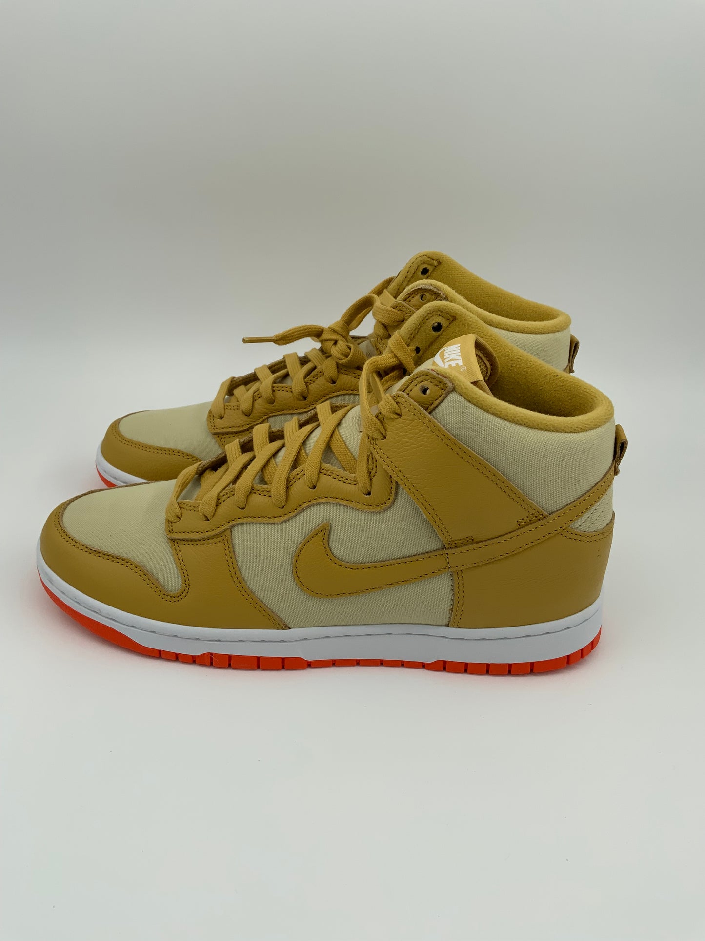 Nike Dunk Hi Retro PRM Team