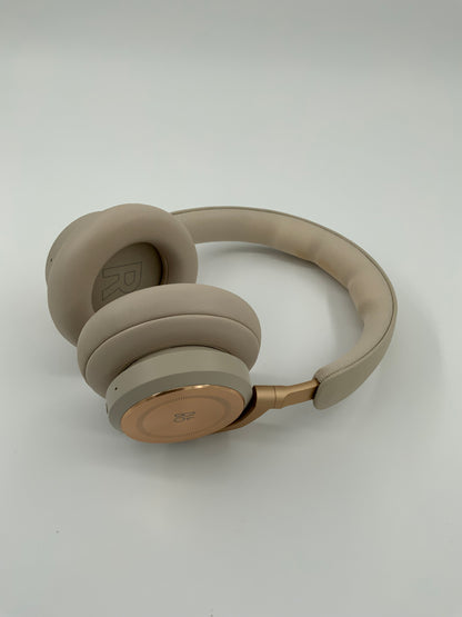 Bang & Olufsen